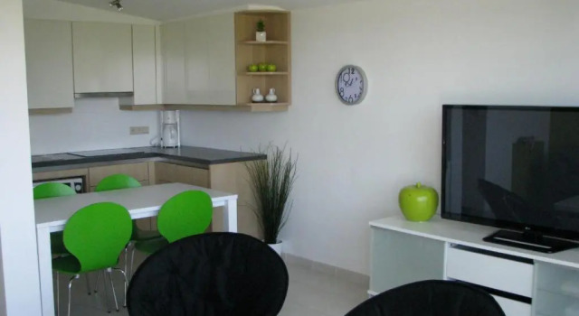 Appartement Iris, Rezerwuj Apartament Hotele w Bruksela z parkingiem, Parking