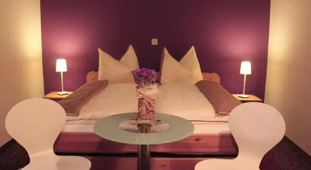Pension Waldesruh, Book Hotel Hoteller i Bad Ischl med parkering, Parkering