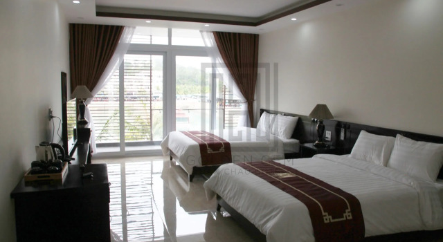 Golden Gem Tuan Chau Hotel
