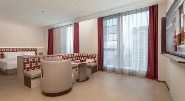 Люкс Yancheng Dongjin Road Wanda Plaza Hotel