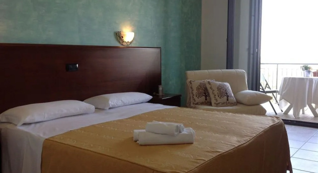 Hotel Villa Aniana, Rezervovat Hotel  