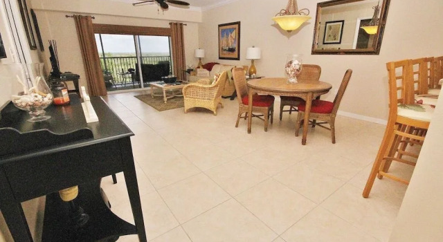 Oceanwalk 9-405 Apartment 3