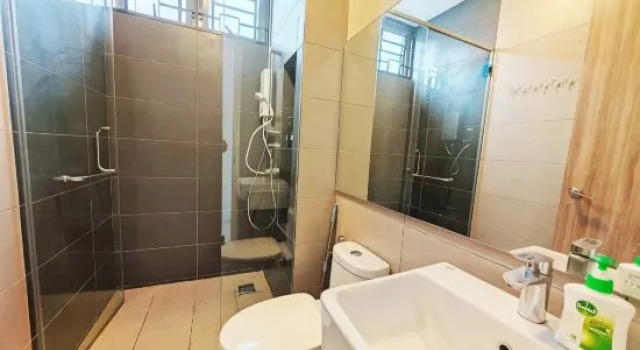 112 Corner Terrace 6BR 6Bath 18pax Near SPICE/USM/QUEENSBAY, Réserver Hôtel Gelugor Penang