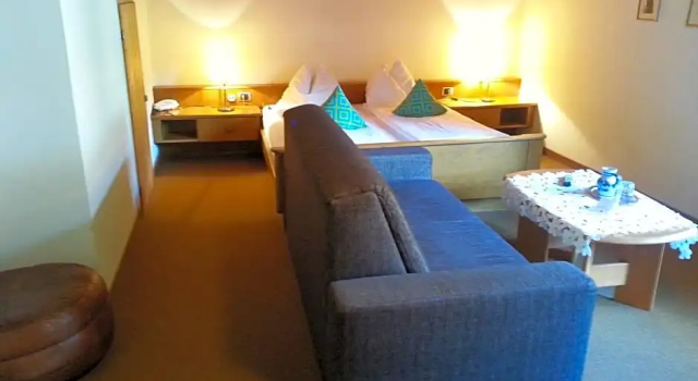 Трёхместный номер Standard Мансарда Hotel Schönbrunn