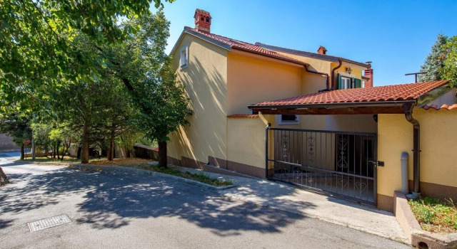Nice Apartment in Senj With 1 Bedrooms and Wifi, Rezerwuj Apartament Senj 