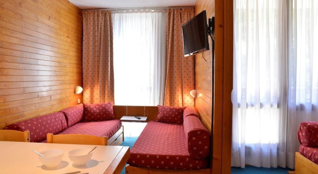 Residence Saintjacques Studio for 4 Persons of 26 mÂ² in the Center of the Resort Sj318, Prenota Resort Hotel a Rodano-Alpi con parcheggio, Parcheggio
