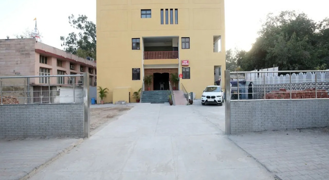 OYO 12980 Bajaj Bhawan, Забронировать Отель Отели Chandigarh Region с завтраком, Завтраки