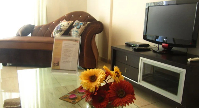 Marina Apartments 211