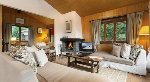 Chalet Chalet Par Le Travers, Rezerwuj Chalet Hotele w 4 Valleys z parkingiem, Parking