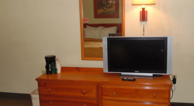 American Inn and Suites Houghton Lake, Varaa Hotelli Houghton Lake Michigan