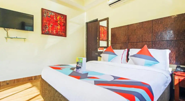 Люкс FabHotel Golden Nest Deluxe Resort