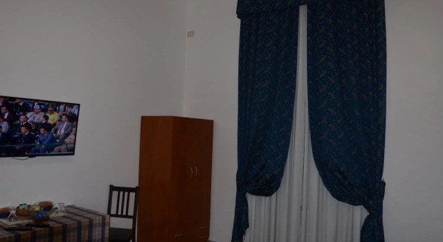 Ines Downtown B&B, Забронировать Отель Отели Рима с завтраком, рядом с Станция метро Manzoni, Завтраки