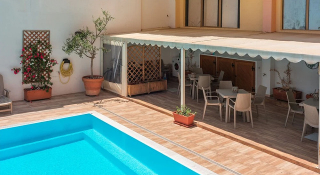 Апартаменты с балконом Relaxing Cristal Blu Studio Sleeps 4 No1492
