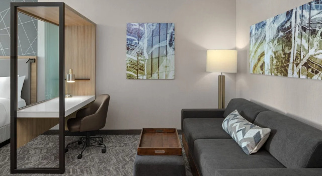 Четырёхместный люкс Springhill Suites By Marriott Kalamazoo Portage