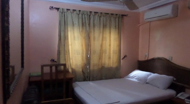 Metro Hotel Ajeigbe, Rezervovat Hotel Hotely v Ibadan se snídaní, Snídaně