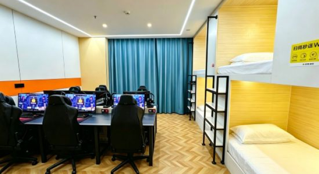 Кровать в общем номере 857 E-sports Hotel (Nanyang Dream Island Baihe Holiday Park)