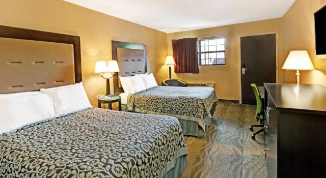 Номер Deluxe Days Inn by Wyndham Cherokee Near Casino