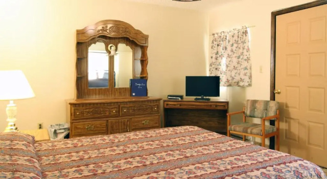 Люкс Dove Creek Inn