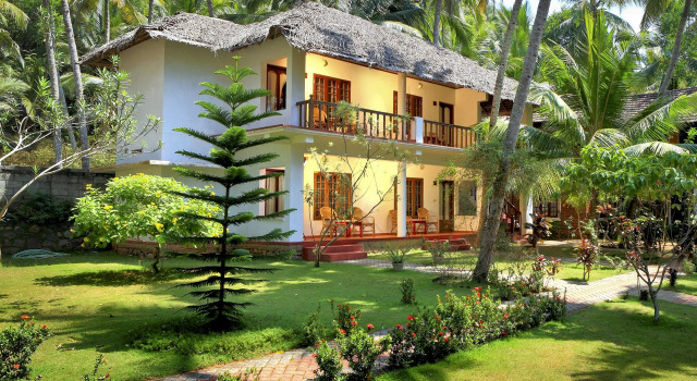 Abad Harmonia Ayurveda Beach Resort, Забронировать Курортный отель Отели штата Тамилнада с бассейном, Бассейн