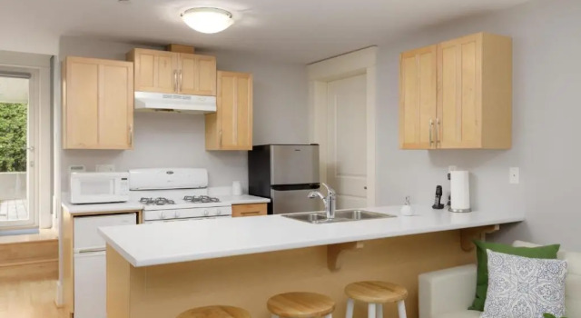 Conveniently located 1bdr suite Sleeps up to 5ppl