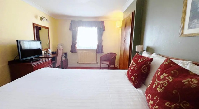 Двухместный номер Standard Crowne Plaza East Midlands Airport by IHG