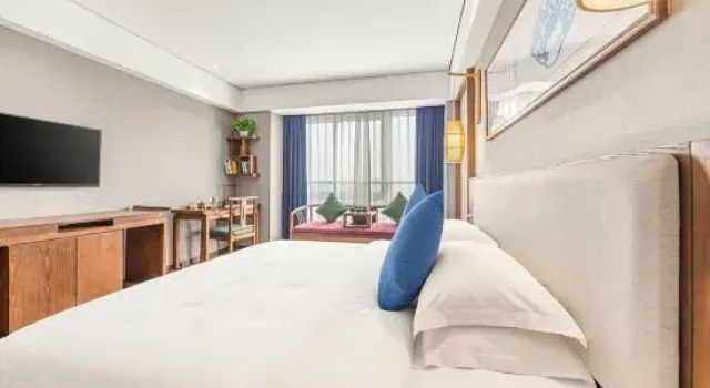 Люкс Baihai Holiday Inn