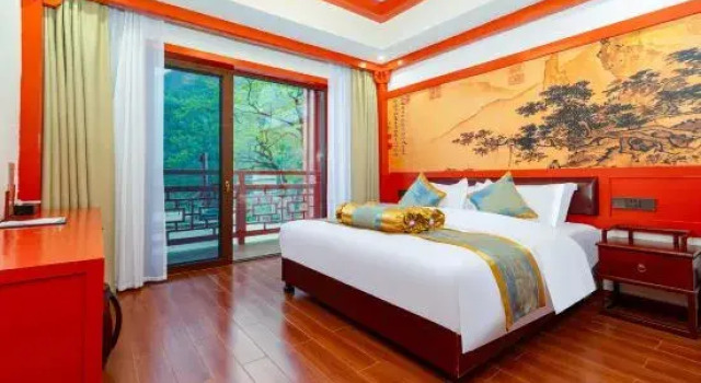 Двухместный люкс Guanshan Garden Ancient Chinese Holiday Inn Zhangjiajie National Forest Park Branch
