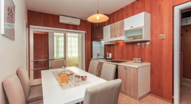 Apartment Barbaresko Split, Prenota Appartamento Splitska 