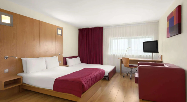 Двухместный номер Standard Ramada Encore by Wyndham Doncaster Airport