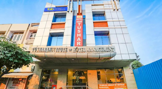 FabHotel Hexa Ghaziabad