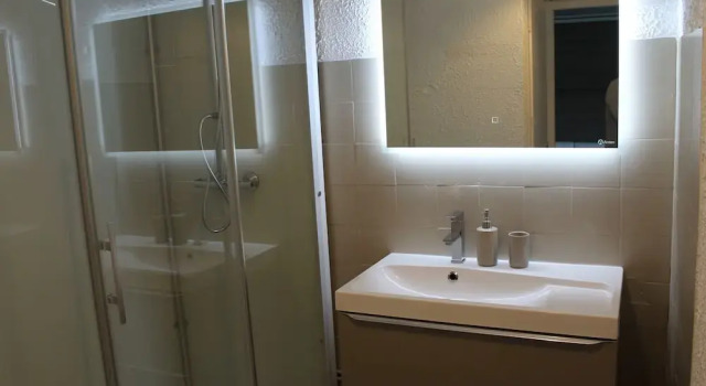 Студия Logis Hôtel Blue Garden