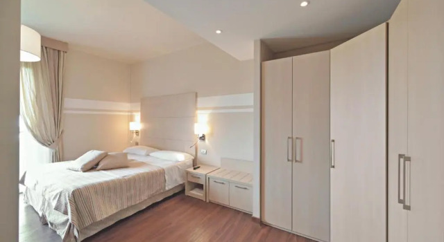 Четырёхместный номер Standard с видом на море Hotel La Vigna