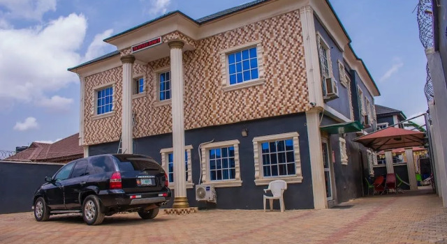 White Rose Suites