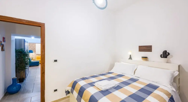 Loft Borgo Orefici, Забронировать Апартаменты/квартира Неаполь Кампания, рядом с Церковь Пио Монте делла Мизерикордия