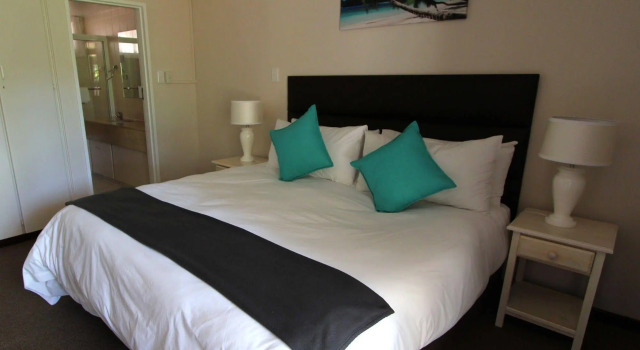 La Lucia Sands