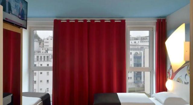 Трёхместный номер Standard B&B Hotel Mainz-Hbf