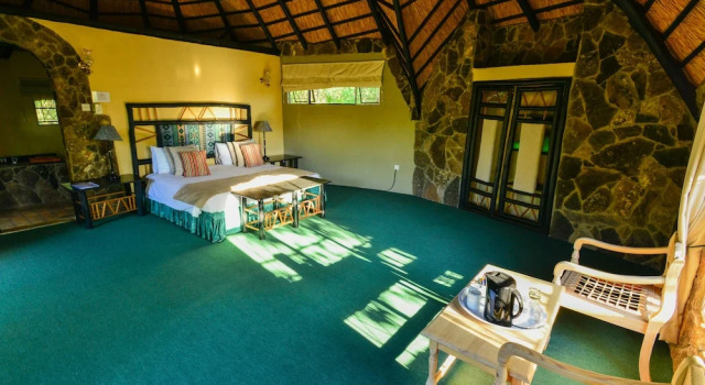 Matobo Hills Lodge, Book Hotel Hoteller i Matobo med parkering, Parkering