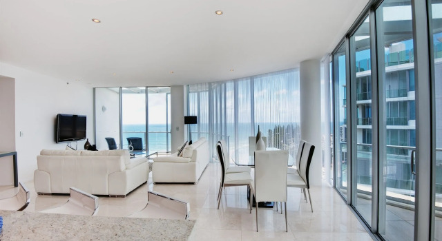 Reflections Tower Two, Prenota Residence Hotel a Queensland con parcheggio, Parcheggio