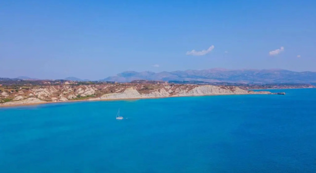 Коттедж с 3 комнатами Kounopetra Beach Luxury Villas