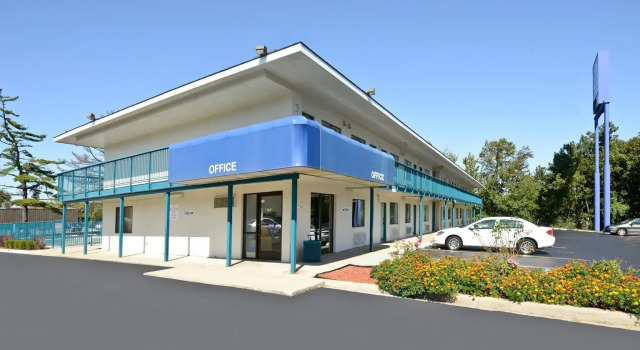 Номер Standard Americas Best Value Inn Battle Creek