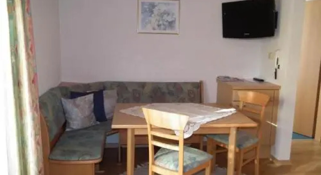 Haus Bials, Book Vacation Home Hotels in Vorarlberg with Parking, Parking