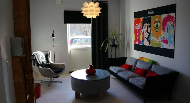 Uddevalla Vandrarhem, Prenota Hotel Hotel a Gotaland con parcheggio, Parcheggio