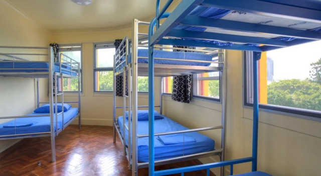 Big Bird Backpackers, Забронировать Отель Брисбен Brisbane Region, рядом с Паромный терминал South Bank