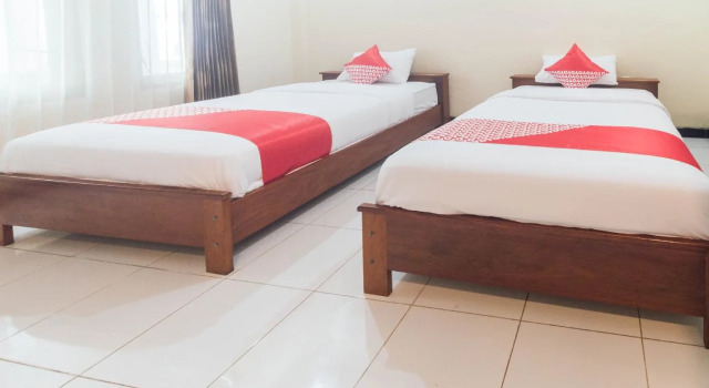 Collin Beach Hotel, Reservar Hotel Ambon Maluku