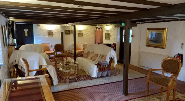 Bickleigh Castle, Prenota Hotel Tiverton 