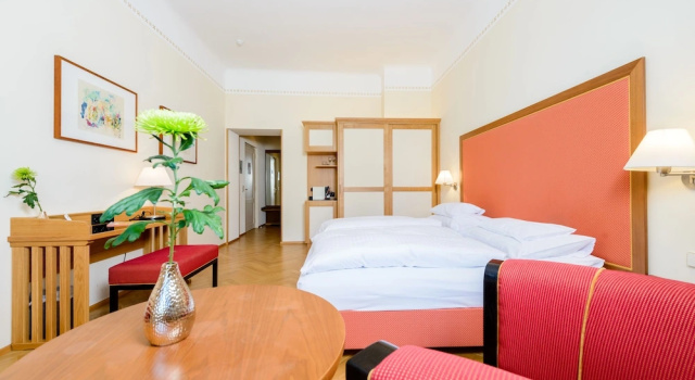 Трёхместный номер Standard с видом на парк Hotel Herzoghof