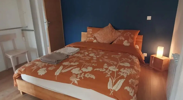 Bright, Modern Loft Comfortable Vacation Home, Book Hotel Assignan Hérault