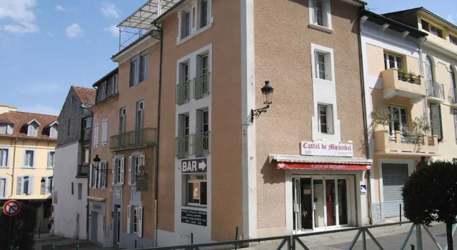 Logis Hôtel Castel de Mirambel, Забронировать Отель Лурд Hautes-Pyrénées