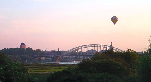 Roosje Van Ooy, Prenota Hotel Ooij Rijk van Nijmegen