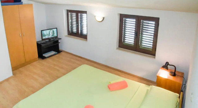 Ante Apartments